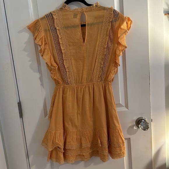 Aritzia Sunday Best Dress - never worn. - Picture 4 of 4